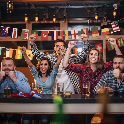 Vista 5 de AhfuLife Bandera mundial de 32 países para decoración de fiestas, banderas internacionales de poliéster de doble cara para la Copa del Mundo