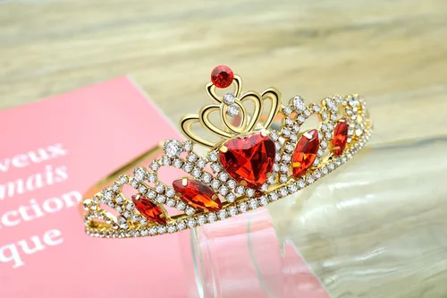 Vista 2 de Descendant 4 Rise of Red Crown and Necklace Descendant 4 Gold Tiara Jewelry Set Queen of Hearts Crown Eive Costume Gift for Girls Teen Party