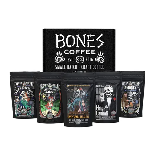 Vista 17 de Bones Coffee Company The Nightmare Before Christmas Caja de Coleccionista 5 Cafés de Sabores Granos de Arábica Bajo en Ácido Tostado Medio Café
