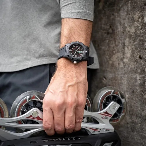 Vista 6 de Luminox G Manta Ray Mens Watch 45 mm - Military Watch Date Function 100m Water Resistant - Different Variations
