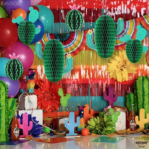 Vista 6 de KatchOn Centros de mesa colgantes de cactus, paquete de 6 Decoraciones de Verde