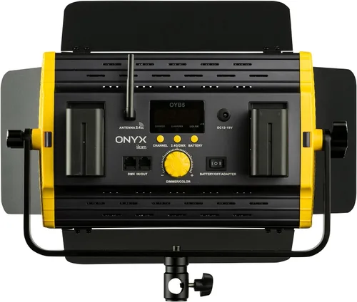 Vista 4 de Ikan Onyx (3X) 1 kit de iluminación LED ajustable de 3200K-5600K medio bicolor con baterías duales, Ethernet DMX y control remoto inalámbrico