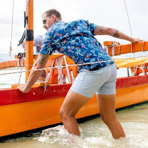 Vista 6 de Chubbies Pantalones cortos para hombre con entrepierna de 5.5 pulgadas, algodón elástico casual chino