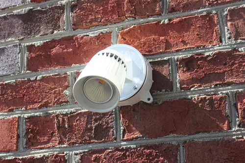 Vista 2 de Sigma Engineered Solutions 14337WH - Luz LED resistente a la intemperie, 10 W, color blanco