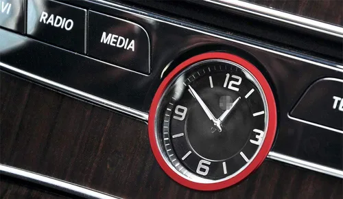 Vista 5 de iJDMTOY Anillo de aluminio rojo para decoración de salpicadero interior de reloj analógico compatible con Mercedes W205 Clase C W213 Clase E X205