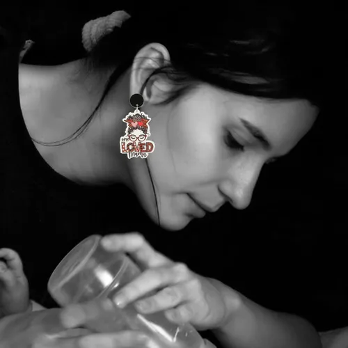 Vista 3 de Cooluckday Aretes del día de San Patricio para mujer, accesorios del día de San Patricio, pendientes irlandeses de trébol, aretes verdes para mujer