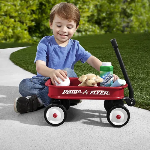 Vista 6 de Radio Flyer Mini vagón rojo clásico para niños, vagón de juguete de 12.5