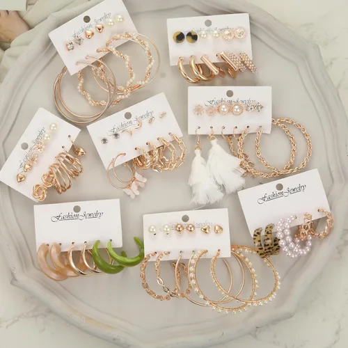 Vista 3 de Juego de 45 pares de aretes de aro dorados para niñas y mujeres, juego de aretes gruesos trenzados pequeños y grandes, aretes para mujer, paquete