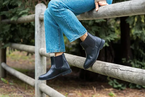 Vista 4 de RESISTANCE Botas Chelsea negras para mujer, piel auténtica, Negro