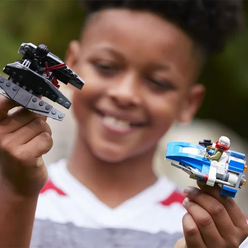Vista 2 de LEGO Star Wars: The Last Jedi A-Wing vs TIE Silenciador Microfighters 75196 Kit de construcción (188 piezas)