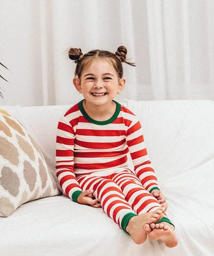 Vista 5 de AVAUMA Conjunto de pijama para bebés y niñas de 6 a 7 años, lindo ajuste cómodo, diseño de patrón de Navidad, pijamas de algodón