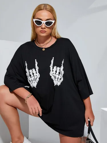 Vista 3 de WDIRARA Camiseta casual con cuello redondo y estampado gráfico de calavera para mujer, talla grande