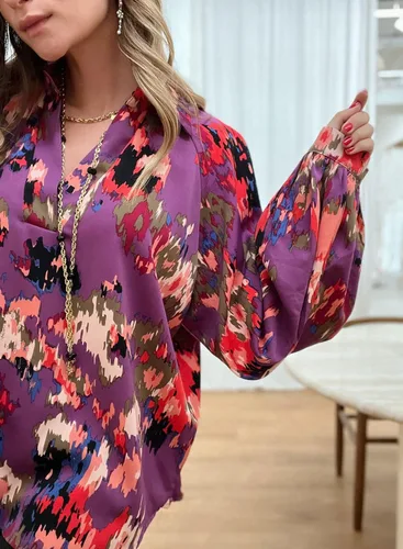 Vista 3 de FARYSAYS Blusas sueltas con cuello en V y estampado abstracto para mujer
