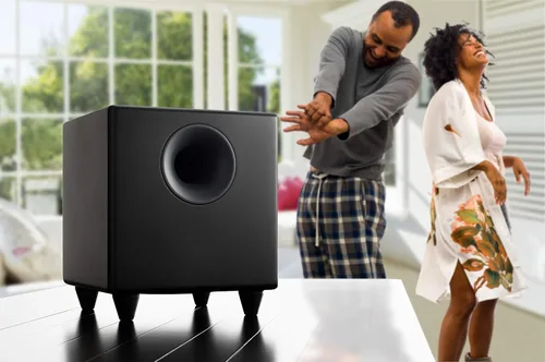 Vista 5 de Audioengine S8 Bocina para sonidos graves, de 8 pulgadas, con conexión a corriente eléctrica, color blanco. Negro