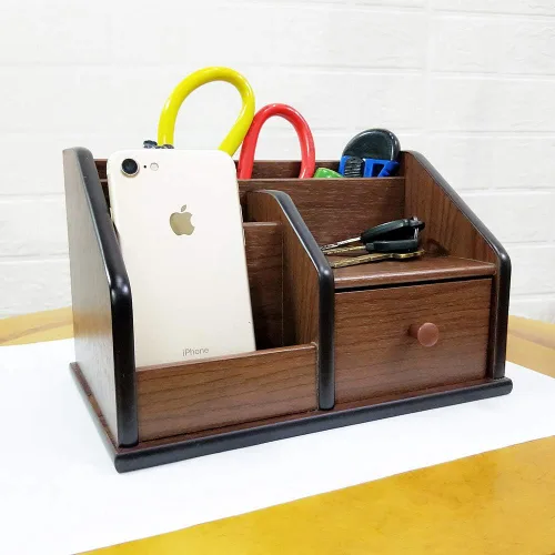 Vista 7 de N Organizador de escritorio de madera con cajón pequeño Organización de oficina y hogar como soporte de control remoto portalápices HeBen1029