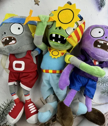 Vista 7 de JHESAO Juego de 3 piezas de zombis de peluche de plantas y zombis, juguete deportivo de zombi, 1 2 muñeca zombi morada de RA suave, figura