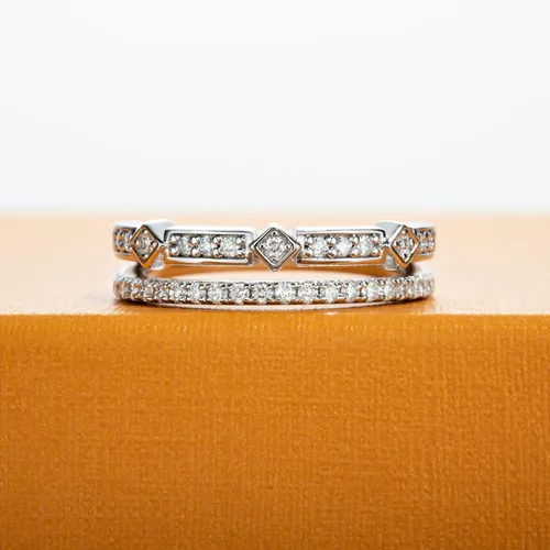 Vista 2 de Anillos de eternidad de moissanita, anillos de boda, color D, claridad VVS1, redondo, corte brillante, plata de ley 925, 56 piedras, anillos