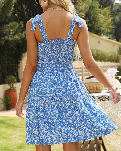 Vista 3 de ZESICA Vestido corto de playa con estampado floral bohemio de verano 2023 para mujer con tirantes delgados, cuello cuadrado, volantes, acampanado