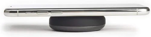 Vista 3 de TYLT Medallion - Almohadilla de carga inalámbrica QI portátil, cargador inalámbrico rápido certificado QI de 10 W máximo compatible con Apple