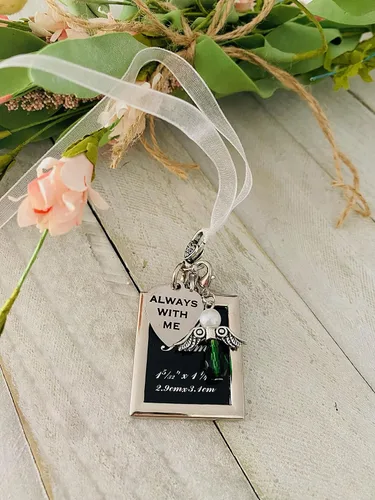 Vista 5 de Espejo retrovisor colgante o ramo conmemorativo de boda con texto en inglés "Always With You" (Esmeralda)