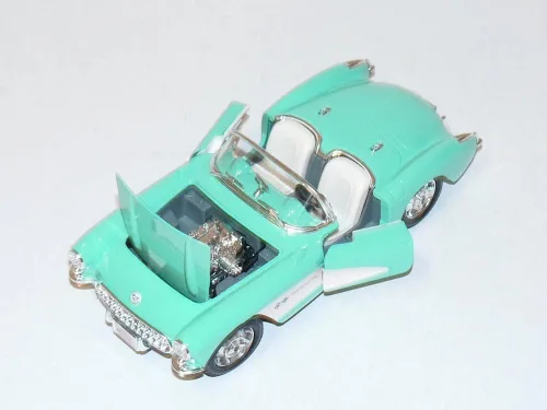 Vista 2 de Maisto 1957 Chevy Corvette Convertible, Turquesa Edición Especial 31275-1/24 Escala Diecast Modelo Modelo de Juguete