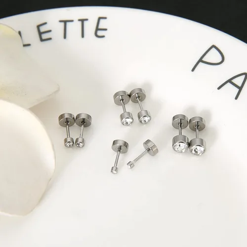 Vista 4 de MJust Juego de aretes de titanio para orejas sensibles, calibre 20, aretes de cartílago de titanio puro, bola de circonita cúbica G23