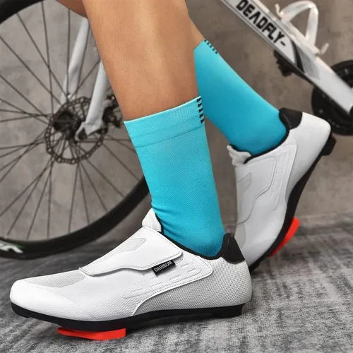 Vista 6 de Zapatos de ciclismo unisex compatibles con zapatos Peloton, zapatos de ciclismo de carretera para interiores para hombres y mujeres, preinstalados