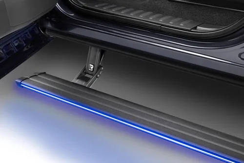 Vista 3 de RealTruck AMP Research PowerStep Vision - Escalones retráctiles para camión eléctrico con luces LED Compatible con Ford F-150 2015-2021 96151-01A
