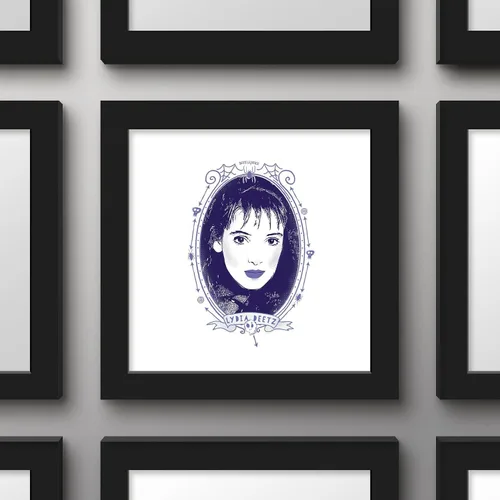 Vista 2 de Trends International Gallery Pops Beetlejuice - Póster de pared con retrato Lydia Deetz, 12.00 x 12.00 pulgadas, versión de marco negro