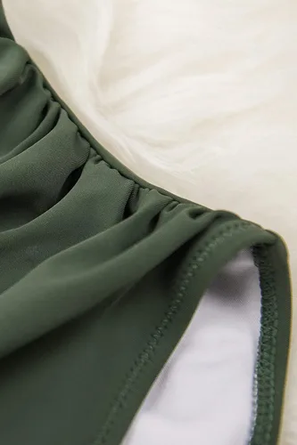 Vista 5 de Cupshe - Traje de baño de una pieza con escote en V para mujer con volantes y cordones