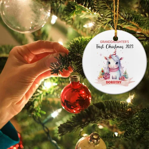 Vista 5 de Adorno personalizado de primera Navidad para nieta 2023, adorno de unicornio, personalizado para bebé, regalos de nieta, recuerdo de bebé