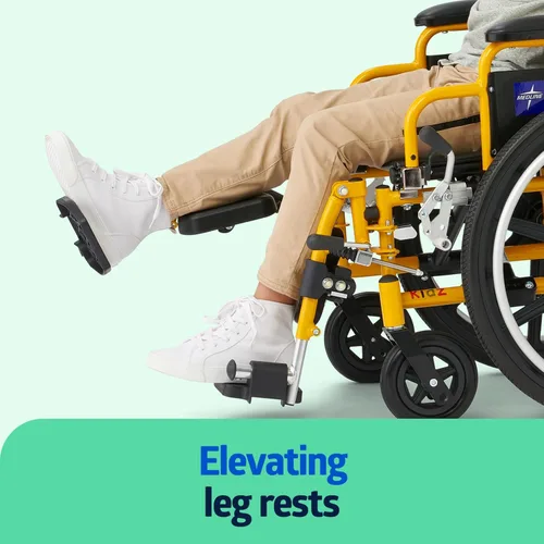 Vista 3 de Medline Silla de ruedas pediátrica para niños - Promueve la comodidad y la movilidad, asiento de 14 pulgadas de ancho x 12 pulgadas de profundidad