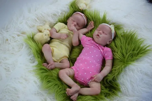 Vista 2 de Pinky Reborn Muñecas gemelas de 18 pulgadas realistas muñecas de bebé, cuerpo de tela, ojos cerrados, durmiendo, recién nacido, aspecto realista