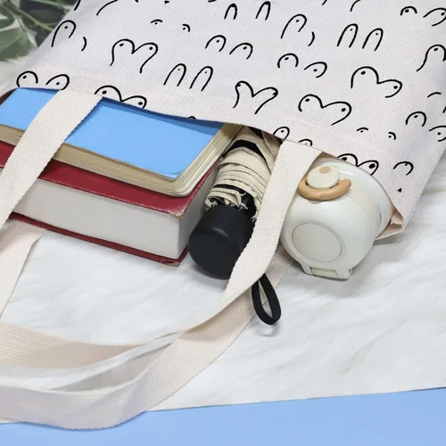 Vista 3 de VAMSII Bolsa de maquillaje para pechos, tetas inspiradas en los pechos, regalos para amantes de las tetas para mujeres, regalo de boobie
