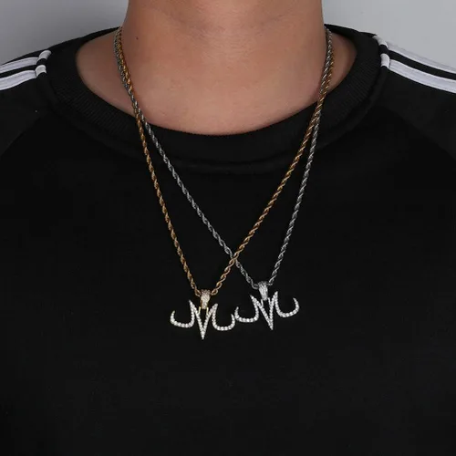 Vista 4 de Joyería Hip Hop Iced Out Bling Magic Logo M Personalidad Colgante de cadena chapada en oro de 18 quilates para hombres y mujeres