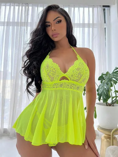 Vista 5 de SHENHE Vestido de lencería de encaje transparente de malla halter sin espalda para mujer, camisón y tanga