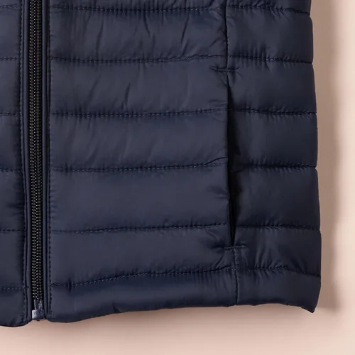 Vista 5 de Tienda Essentials Chaleco acolchado ligero resistente al agua para niñas y niños pequeños