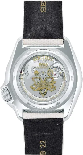 Vista 2 de Nuevo SEIKO 5 Sports Street Fighter V Edición Limitada SRPF19K1 ((RYU)), Blanco, Reloj deportivo