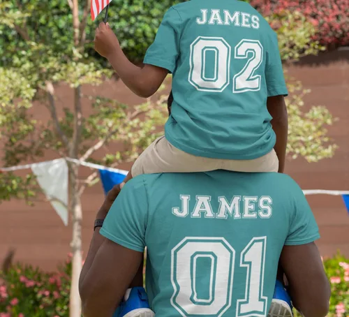 Vista 4 de Camisas personalizadas a juego para papá y niños, camisetas personalizadas con nombre de padre e hijo, trajes familiares hechos a mano, camisas a