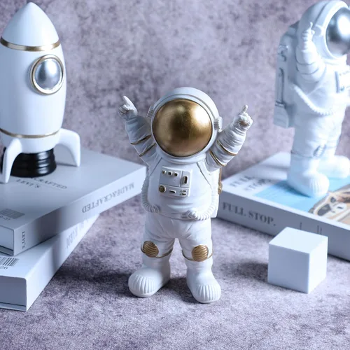Vista 5 de Colias Wing Estatuas de astronauta, escultura, adorno para el hogar, artes y manualidades, accesorios de escritorio, decoración de mesa, soporte
