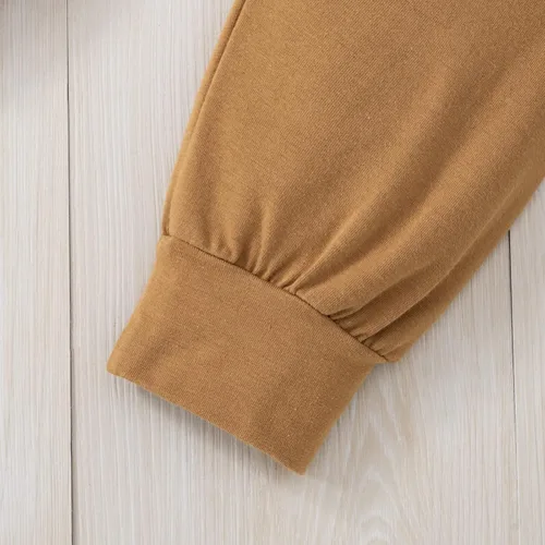 Vista 6 de Pudcoco Conjunto de camiseta de manga corta con letras y pantalones largos sólidos para el verano