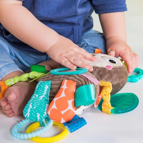Vista 3 de Bright Starts Sloth Plush Playful Pals Take-Along - Cochecito sin BPA, juguete para bebé, edad recién nacido +