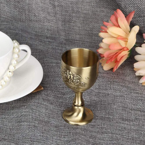 Vista 8 de Agatige Copas de cáliz vintage, de metal de cobre, para tostar, cáliz de vino, cáliz de flores, en relieve, mini tazas de comunión para bar en casa