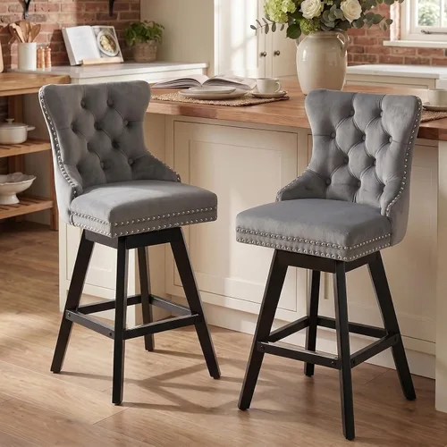 Vista 297 de SoarFlash Juego de 2 taburetes de bar tapizados de terciopelo moderno con patas de madera, botones acolchados, cabeza de clavo cromada, asiento