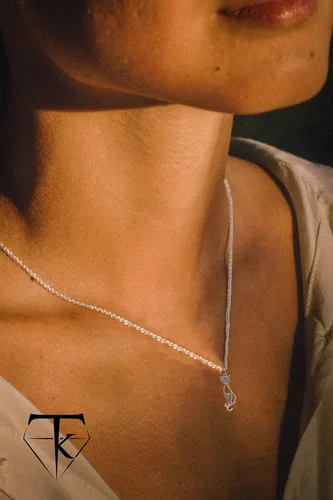 Vista 2 de Takar Colgante de plata de ley 925 maciza con contorno de gato, joyería de gato para mujer, hecha en Estados Unidos, Plata esterlina