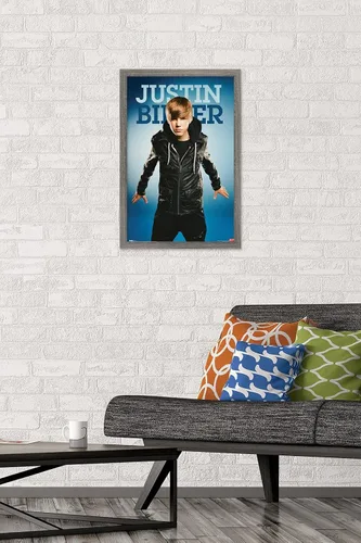 Vista 2 de Trends International Justin Bieber - Fly Wall Poster, 14.725" x 22.375", Barnwood Framed Version