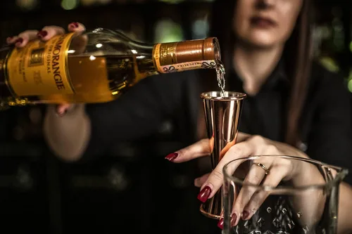 Vista 8 de BARIANTTE - Jigger de cóctel para bartending, vaso de chupito medidor japonés de 2 onzas, oro rosa
