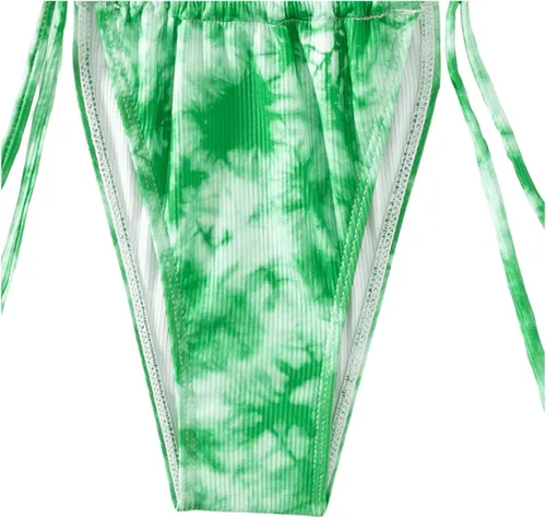 Vista 4 de OYOANGLE Traje de baño de 3 piezas para mujer, diseño de triángulo, teñido anudado, con cuello halter, con corte