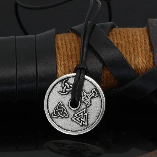Vista 6 de COLORIDO BLING Nordic Coin Amulet Vegvísir Odin Triple Cuerno Triquetra Valknut Todo en Uno Collar con colgante de estaño, Peltre, No es una piedra