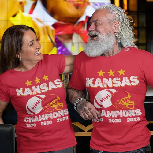Vista 3 de Kansas City Champions 2023 - Camiseta para hombre, camisetas de Kansas para hombre, ganadores del día del partido de fútbol